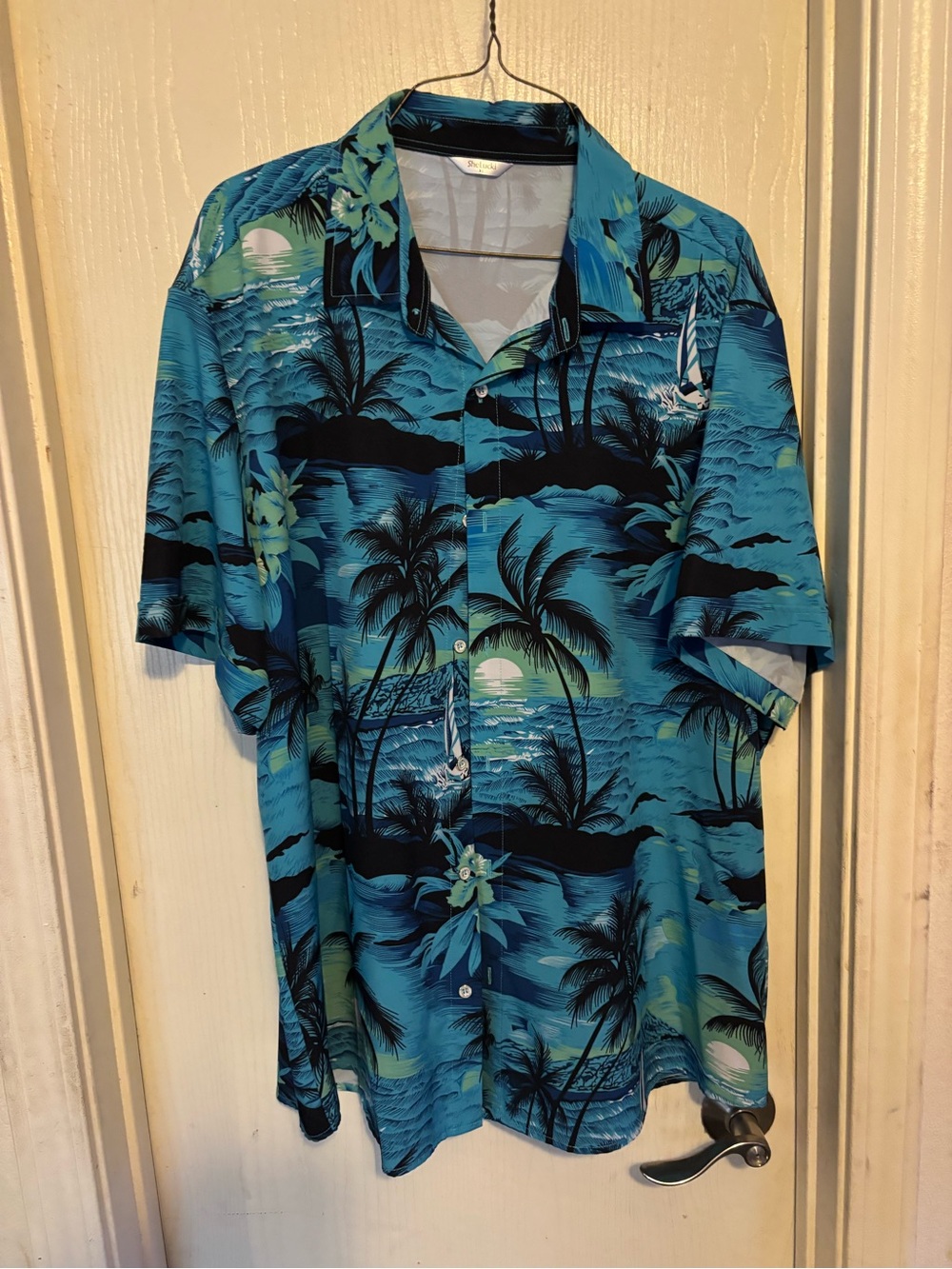 Men's Blue Tropical Palm-Print Short Sleeve Button-Down Shirt